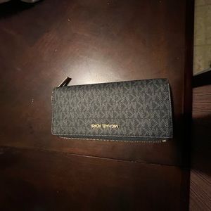 Gently worn Micheal Kors wallet